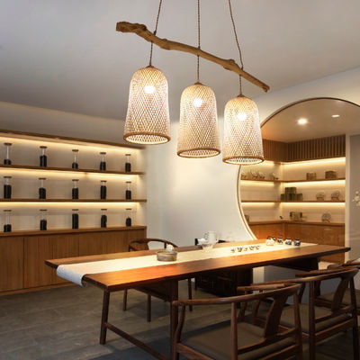 3개의 머리의 라탄 Pendant 라이트, 레스토랑 Bambu Woven 램프 3500K