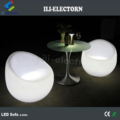 PE 플라스틱 재충전 가능한 RGB 조명 LED 바 소파 인파라드 원격 제어