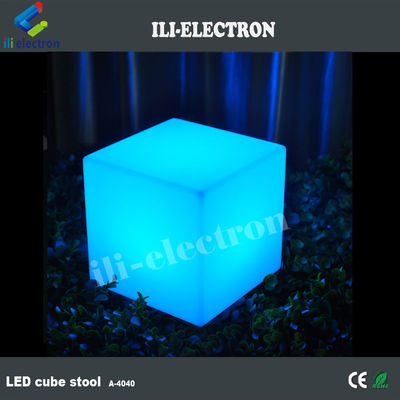 PE 플라스틱 램프 큐브 스틸, 색을 바꾸는 LED 큐브 IP65 방수 40cm 크기