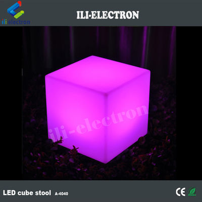 PE 플라스틱 램프 큐브 스틸, 색을 바꾸는 LED 큐브 IP65 방수 40cm 크기