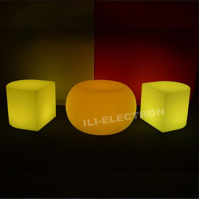 반짝이는 재충전 가능한 플라스틱 LED 조명 의자