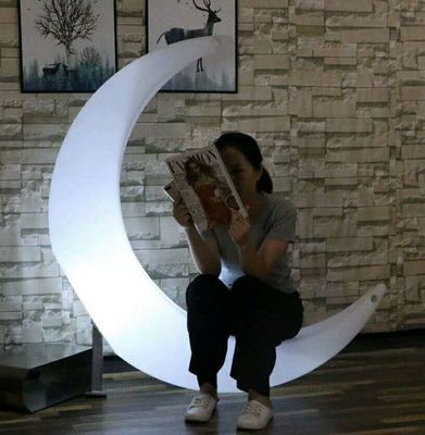 이벤트 장식 빛나는 플라스틱 LED 달 스윙