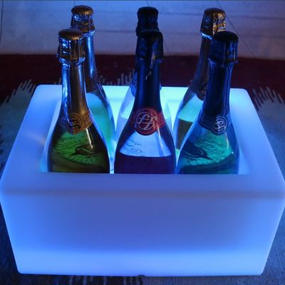 16색 변경 PE 플라스틱 LED 얼음 버킷 IP65 물 저항 맥주 샴페인