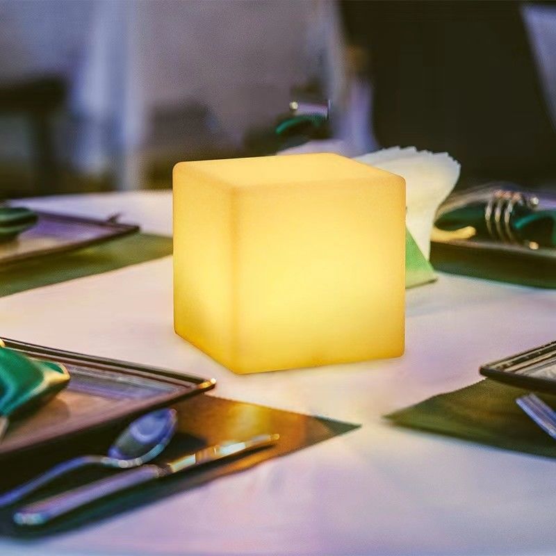 6인치 LED 큐브 야간등 다채로운 USB 충전 방수