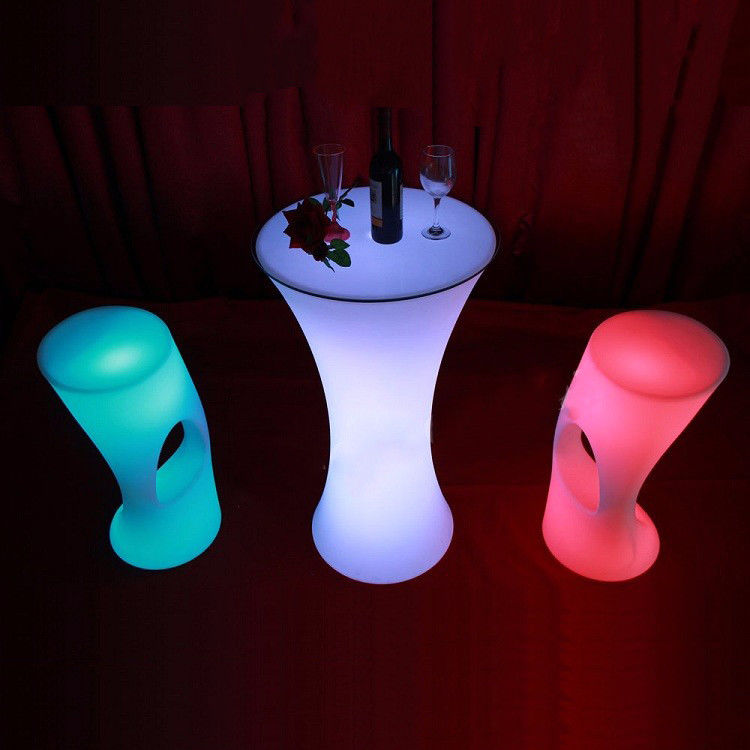 IP 65 PE 플라스틱 정원 RGB LED 조명 칵테일 바 테이블 파티 및 이벤트