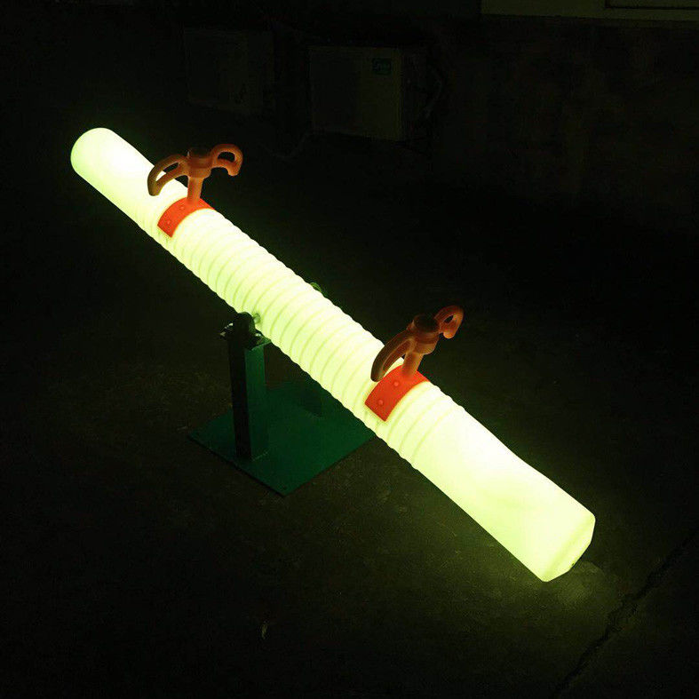 학교용 색을 변화시키는 플라스틱 LED 조명 스윙사